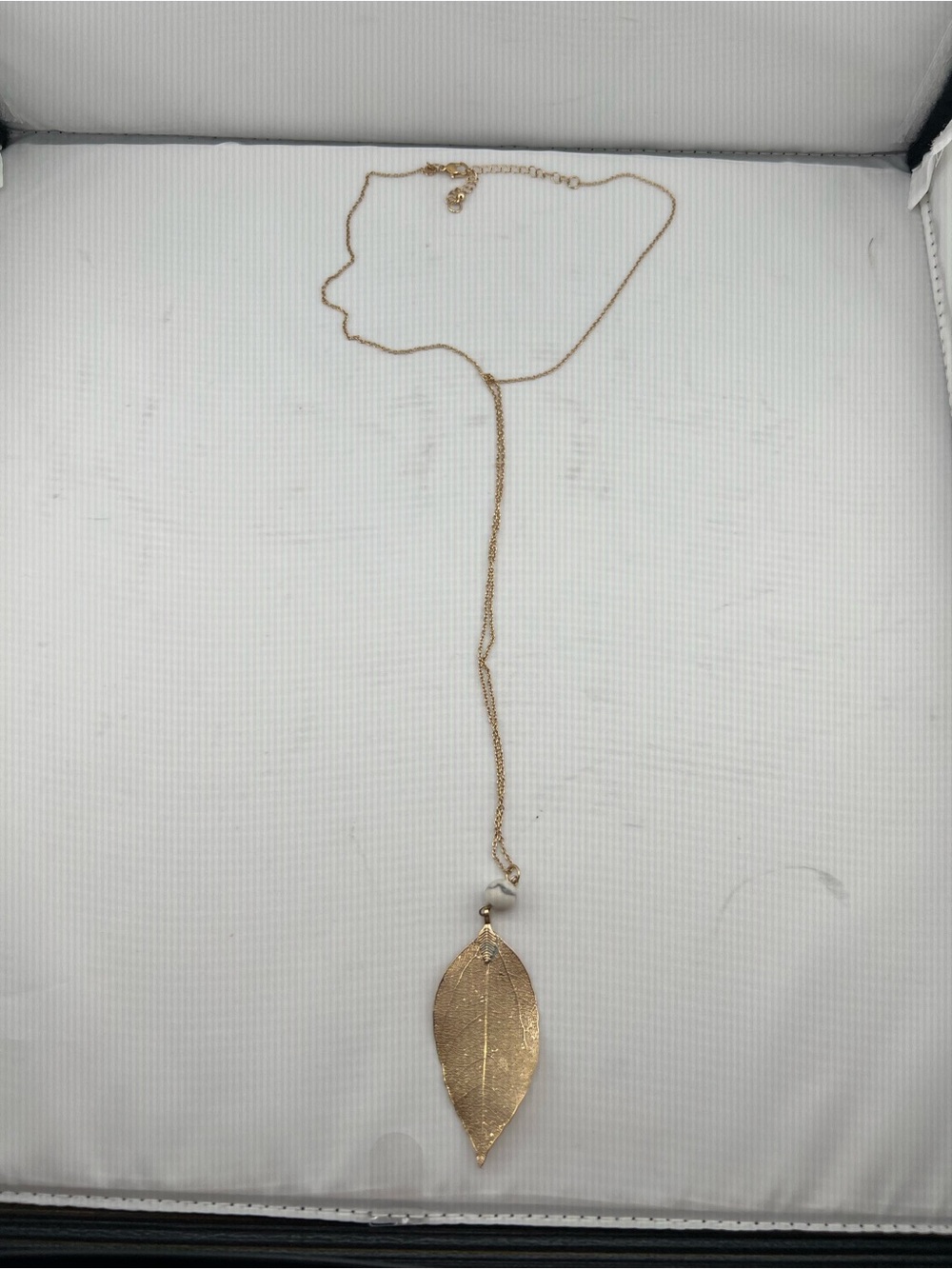 Delicate Gold tone Leaf Drop Y-Necklace Pearl Bead Accent Boho Lariat